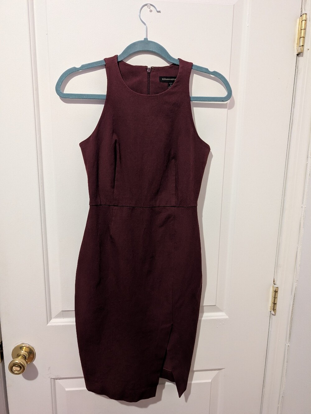 Banana Republic Sleeveless Burgundy Sheath Dress